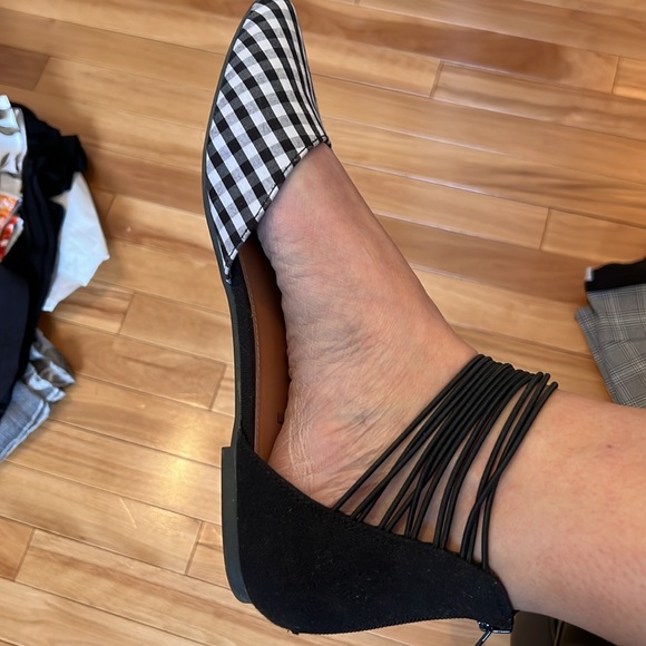 4/$20 Super Cute Strappy Flats size 8.5 - Picture 5 of 6